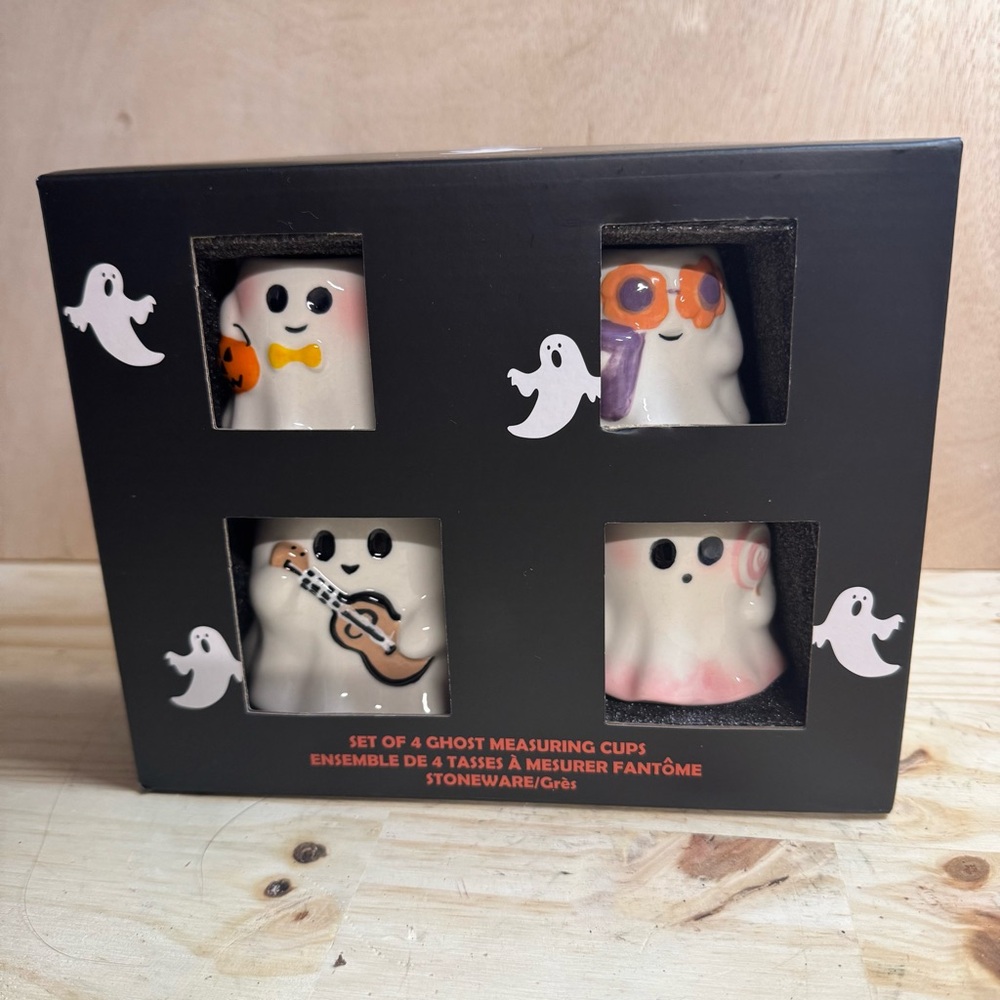 Adorable Ghost Shaped Measuring Cups Set of 4 NIB